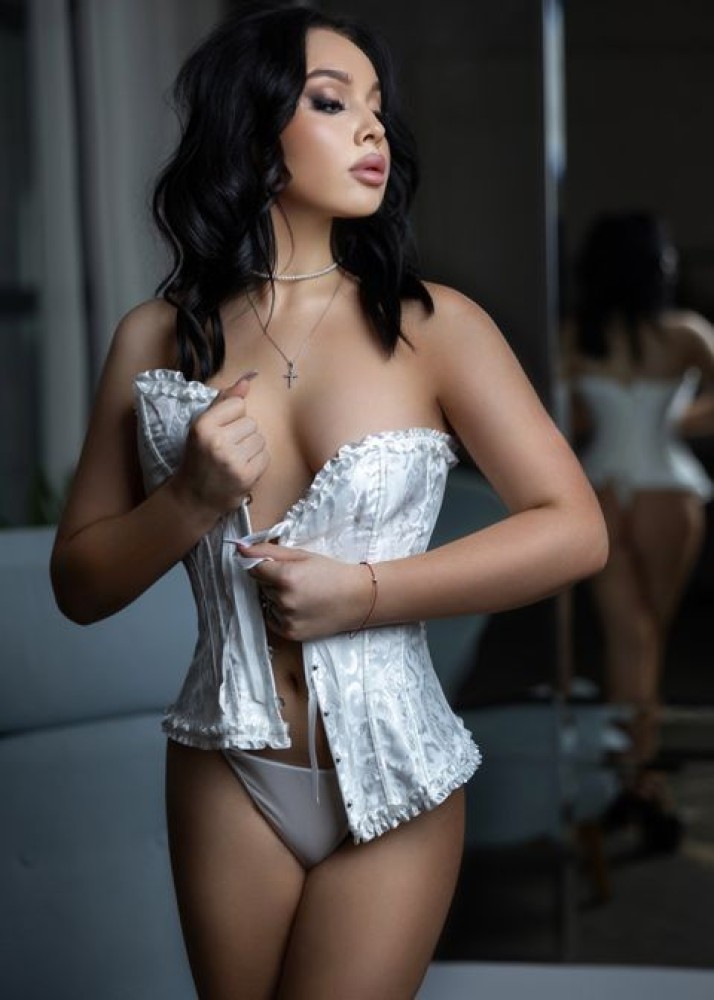 Индивидуалка Эмилия фото № 2 в городе Череповец